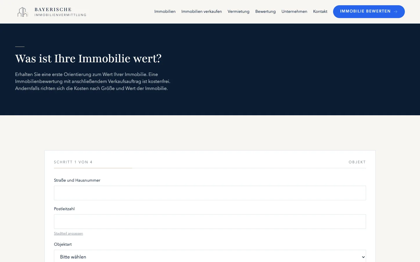 Erster Schritt der Online-Immobilienbewertung mit Feldern für Adresse, Postleitzahl und Objektart